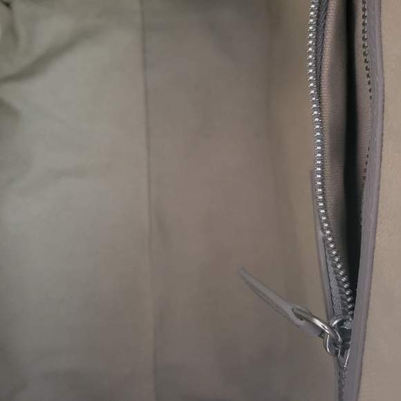 Givenchy Antigona Small Handbag - Picture 3 of 16